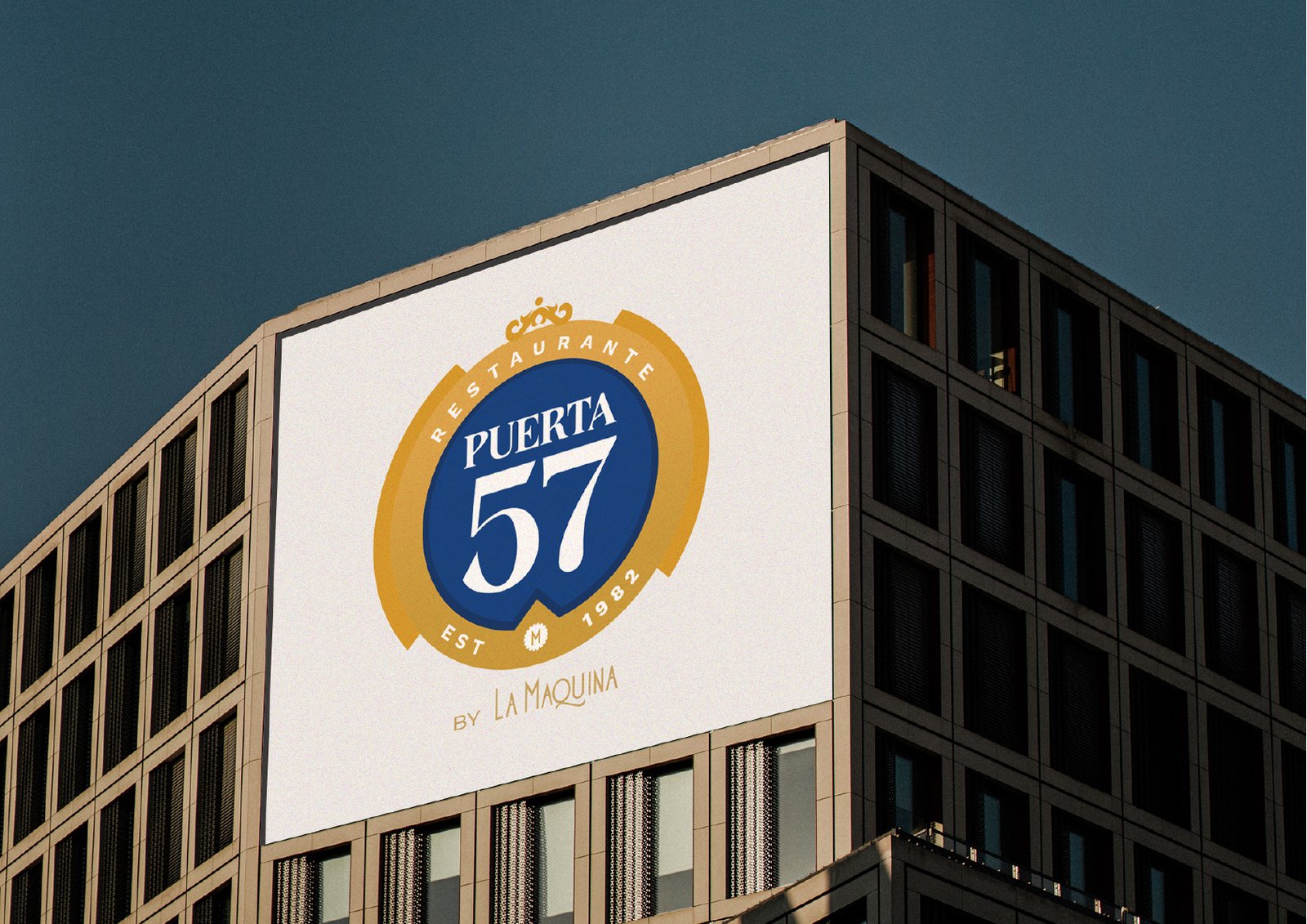 cartel de la puerta 57