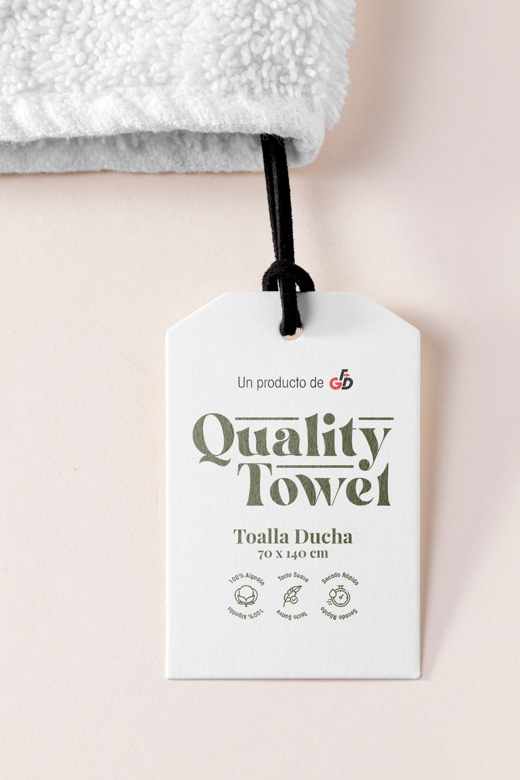 Etiquetas de toallas que transmiten confort y lujo Aprende cómo transformamos las etiquetas de toallas para que comuniquen lujo, confort y calidad con un diseño innovador.